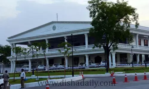 ప్రగతిభవన్ చేరుకున్న ముగ్గురు సీఎంలు