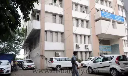 తెలుగు రాష్ట్రాల్లో IT Raids.. బడా వ్యాపారవేత్తలే టార్గెట్ ?
