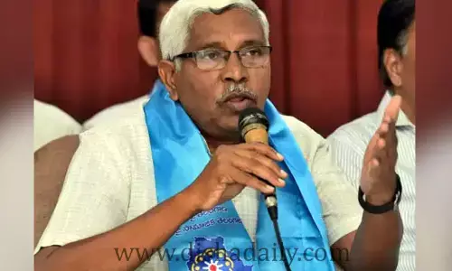 తెలంగాణ పేరు పలకడానికి అంత మొహమాటమా?