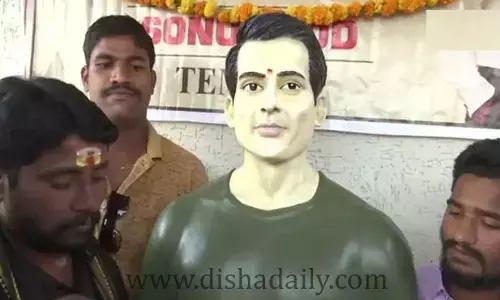 సిద్దిపేట జిల్లాలో Sonu Sood విగ్రహం!