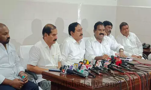 దేశం చూపు బీఆర్ఎస్ వైపు.. మంత్రి ఎర్రబెల్లి దయాకర్ రావు