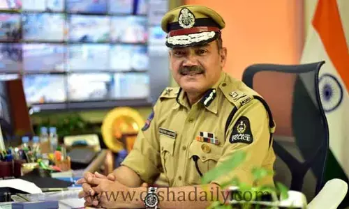 డీజీపీ అంజనీకుమార్ ఎటువైపు?