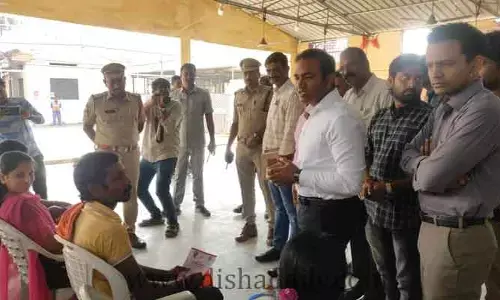 కంటి వెలుగు పరీక్షలపై కలెక్టర్ ఆరా..