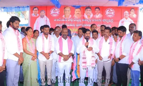 కేసీఆర్ తోనే దేశ రాజకీయాల్లో వెలుగులు : మంత్రి జగదీశ్ రెడ్డి