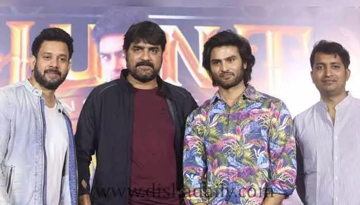 హంట్ ప్రయాణం మామయ్య గారికి అంకితం: ప్రీ రిలీజ్ ఈవెంట్లో సుధీర్ హంట్ ప్రయాణం మామయ్య గారికి అంకితం: ప్రీ రిలీజ్ ఈవెంట్లో సుధీర్