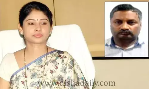 స్మితా సబర్వాల్ ఇంట్లోకి ప్రవేశించిన ఆనంద్‌కుమార్‌పై వేటు