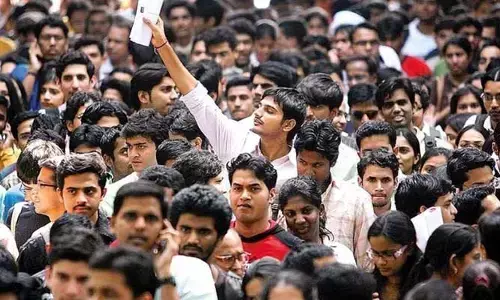 జననాడి: అశాంతిలో యువత, అయోమయంలో భవిత!