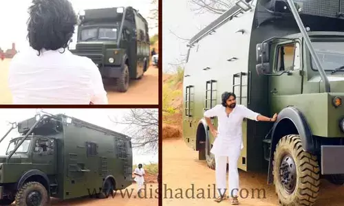 ఇంద్రకీలాద్రికి చేరుకున్న పవన్ కల్యాణ్