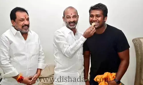 శభాష్ రాహుల్ సిప్లిగంజ్.. అభినందించిన బండి సంజయ్