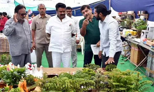 భవిష్యత్​తరాలకు ఆస్తులను కాదు.. వాతావరణం ఇవ్వండి : తలసాని