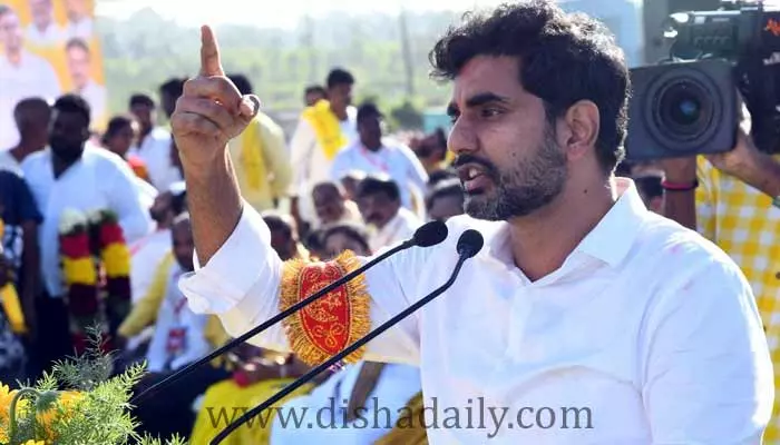 బ్రేకింగ్: లోకేష్ పాదయాత్రలో మరో అపశృతి.. గుండె పోటుతో కానిస్టేబుల్ మృతి