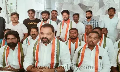 కేటీఆర్ సభను అడ్డుకుంటాం.. కాంగ్రెస్ కార్యకర్తలు