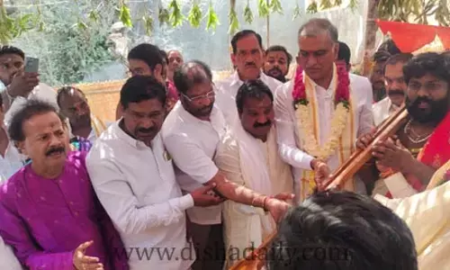 శివాలయ పున:ప్రతిష్ఠాపనకు పోటెత్తిన భక్తులు