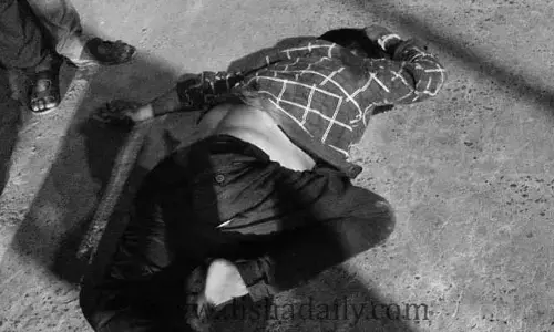 Nellore: రైలు ఢీకొని వ్యక్తి మృతి