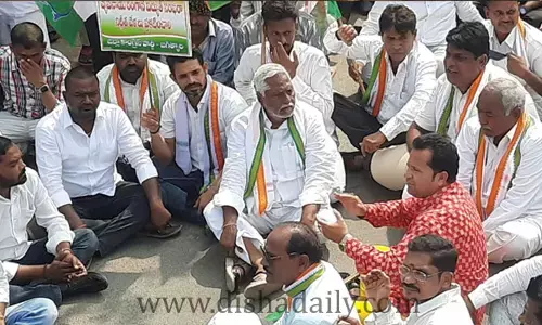 విద్యుత్ శాఖ అధికారుల నిర్లక్ష్యం వల్లే ఏసీడీ ఛార్జీలు: ఎమ్మెల్సీ జీవన్ రెడ్డి ఫైర్