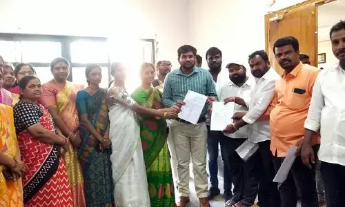 జనగామ మున్సిపాలిటీలో ముదిరిన అసమ్మతి