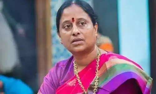 మోసాలు, అబద్దాలకు వత్తాసుగా గవర్నర్ ప్రసంగం: మాజీ మంత్రి కొండా సురేఖ విమర్శలు