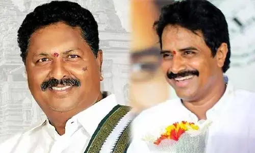 Minister Karumuriకి ఎదురీత!.. దూసుకుపోతున్న రాధాకృష్ణ