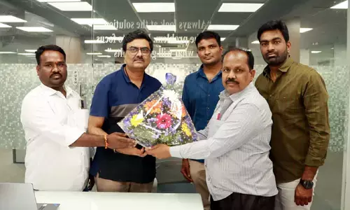 పుష్ప పుష్ప.. వేద నుంచి వీడియో సాంగ్ రిలీజ్ చేసిన వివేక్ కూచిబొట్ల!