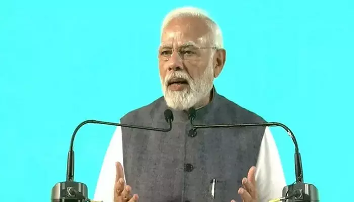 వారసత్వ పట్టాలపై అభివృద్ధి మార్గంలో భారత్ : మోదీ వారసత్వ పట్టాలపై అభివృద్ధి మార్గంలో భారత్ : మోదీ