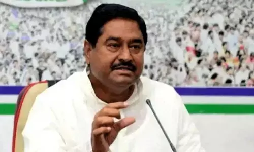 Minister Dharmana: మొదట తీసేది మిమ్మల్నే.. వలంటీర్లపై సంచలన వ్యాఖ్యలు