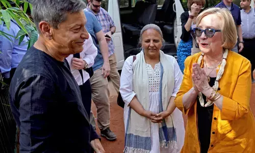 భారత పర్యటనలో హిల్లరీ క్లింటన్ కీలక ప్రకటన.. 50 మిలియన్ డాలర్ల డొనేషన్