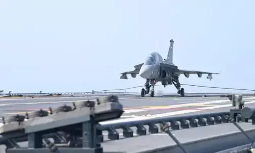 అరుదైన మైలురాయిని చేరుకున్న  INS Vikrant