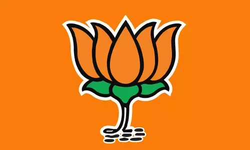 HYD : అసెంబ్లీ ముట్టడికి బీజేపీ కార్పొరేటర్ల యత్నం (వీడియో)