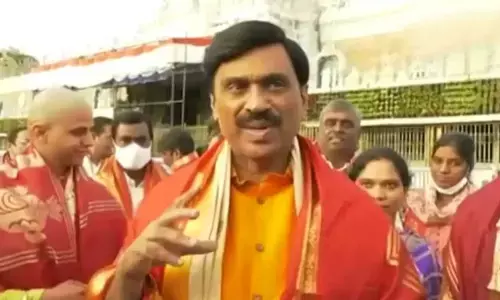శ్రీవారిని దర్శించుకున్న Gali Janardhan Reddy