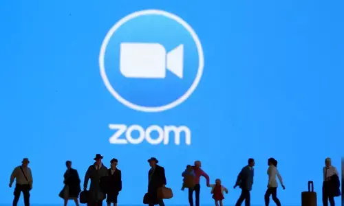 15 శాతం మంది ఉద్యోగులను ఇంటికి పంపనున్న zoom!