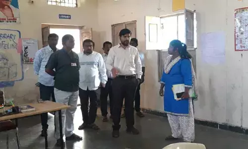 కంప్యూటర్ తరగతులు తప్పనిసరిగా నిర్వహించాలి..
