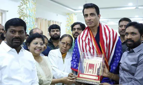 సామాజిక సేవలోనే నిజమైన సంతృప్తి: సోనుసూద్