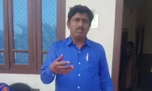 ప్రిన్సిపాల్ పై యువకుడి దాడి..
