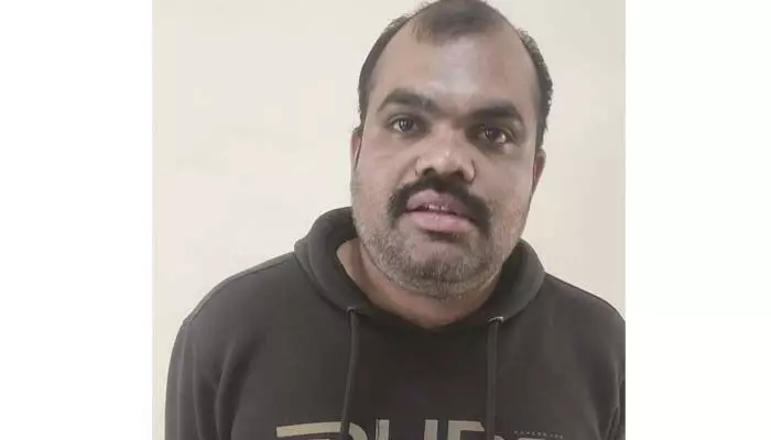 లేడీస్ హాస్టల్ వద్ద హల్ చల్ చేసిన వ్యక్తికి జైలు శిక్ష .. లేడీస్ హాస్టల్ వద్ద హల్ చల్ చేసిన వ్యక్తికి జైలు శిక్ష ..