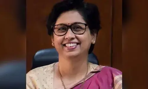 ఐఏఎస్ వసుధా మిశ్రా పదవీ కాలం పొడిగింపు