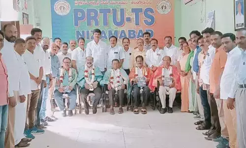 ఆవిర్భావ దినోత్సవం సందర్భంగా విశ్రాంతి ఉపాధ్యాయులకు సన్మానం..