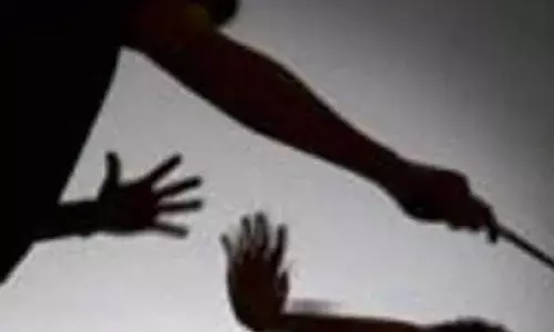 అనుమానంతో భార్యను హత్య చేసిన భర్త..