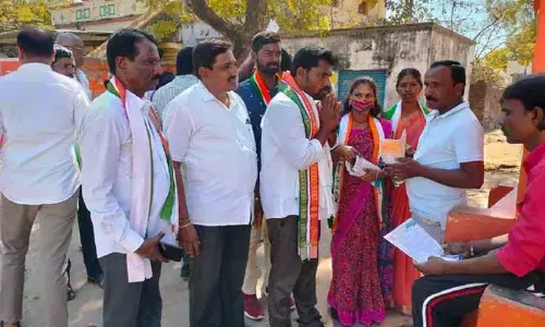అందుగులపేట వాగు పైపులైన్ కొట్టుకుపోతే ఎమ్మెల్యేకు సోయిలేదు