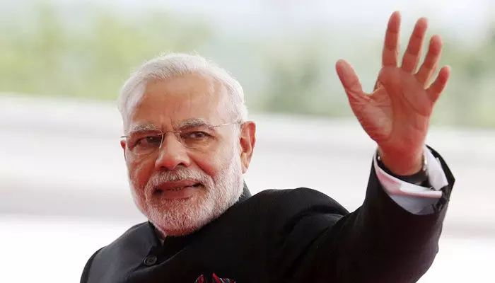ఎన్నికల వేళ పొలిటికల్ హీట్ పెంచుతున్న మోడీ వరుస టూర్లు ఎన్నికల వేళ పొలిటికల్ హీట్ పెంచుతున్న మోడీ వరుస టూర్లు