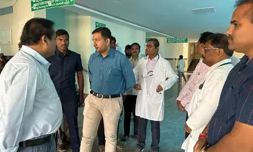 నేను వస్తున్నాని చెప్పినా ఇంత నిర్లక్ష్యమా...?: కలెక్టర్ సీరియస్