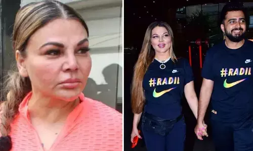 Rakhi Sawanth: రెండో భర్తపై గృహ హింస కేసు పెట్టిన నటి.. సపోర్ట్‌గా మొదటి భర్త