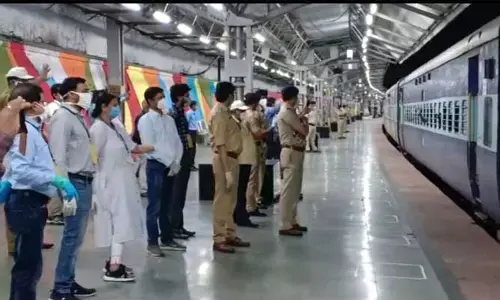 రైళ్ళలో తక్షణ వైద్య సేవలు.. మందులతో ఫస్ట్‌ ఎయిడ్‌