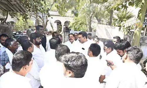 గిరిజనులందరికీ పోడు భూముల పట్టాలు అందించాలి..