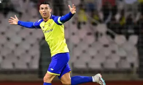 Cristiano Ronaldo - YouTube: యూట్యూబ్‌ రికార్డులన్నీ తిరగరాసిన క్రిస్టియానో రొనాల్డో.. నిమిషాల్లో లక్షల మంది సబ్ స్కైబర్లు..