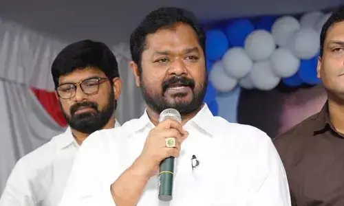 యనమల..వాస్తవాలు తెలుసుకుని మాట్లాడు: Minister Daissetty Raja