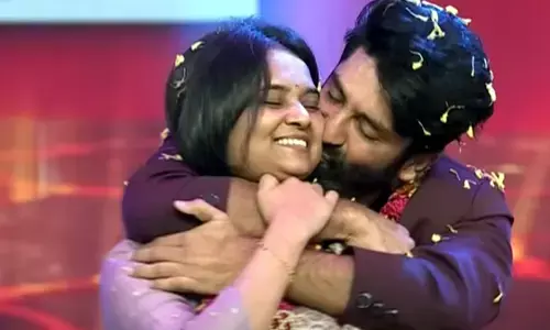 Sekhar Master : స్టేజ్ మీదే ముద్దులు పెట్టిన శేఖర్ మాస్టర్.. ఆమె ఎవరంటే !