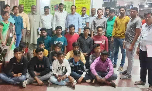 బాలల అక్రమ రవాణా ముఠా గుట్టు రట్టు
