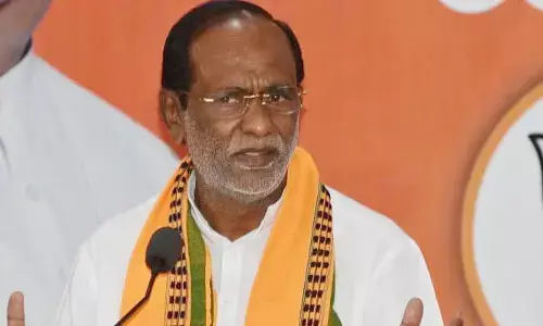 నెహ్రూ పోకడలను ముందు వ్యతిరేకించిన వ్యక్తి ఆయనే: లక్ష్మణ్
