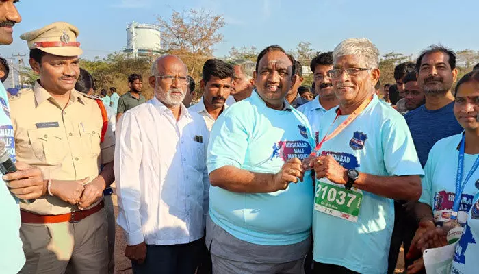 అదరగొట్టిన హాఫ్ మారధాన్ అదరగొట్టిన హాఫ్ మారధాన్