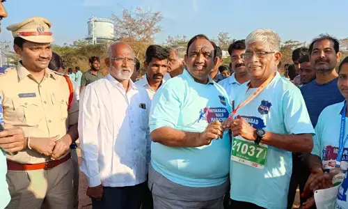 అదరగొట్టిన హాఫ్ మారధాన్